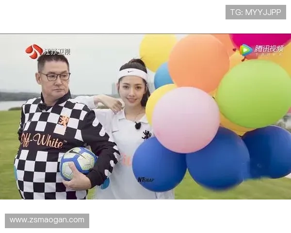 哪位足球明星在爱情中专情且与美丽女性相伴的浪漫故事揭秘