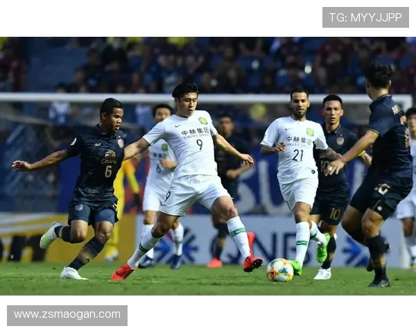 成都足球队与南京足球队耐力对决赛后分析与反思